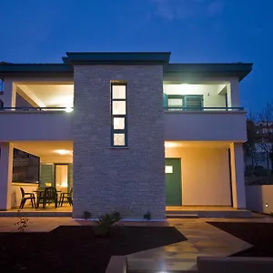 Rooms&apartments Dama Pola